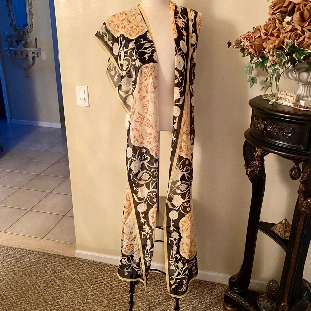 Bundle of 2 Long Scarf Shawl buttoned - Picture 6 of 11